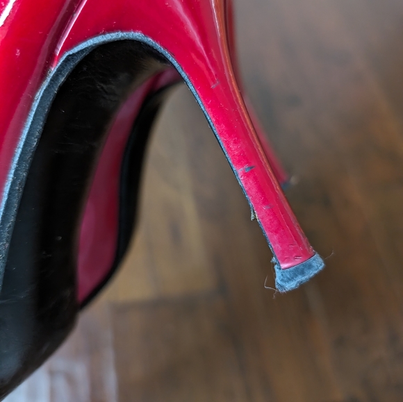 Stuart Weitzman red pumps size 8 - Picture 7 of 11